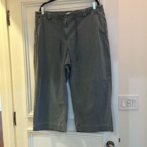 J. Jill size 20 Olive Green cropped pants wide leg on trend.